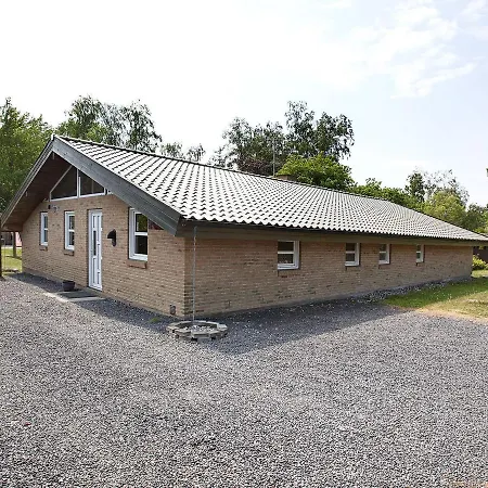 Holiday Livovej Ii